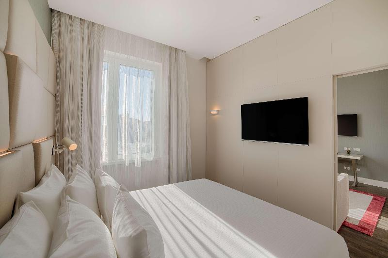 סוויטת ג'וניור םע נוף, NH Collection Palazzo Cinquecento