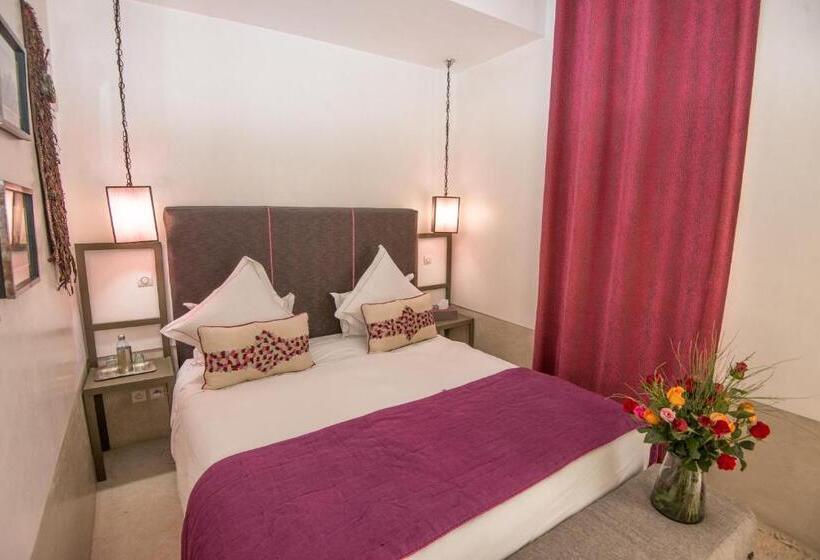 سوییت جونیور, Riad Dar 73