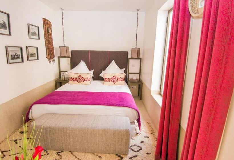 سوییت جونیور, Riad Dar 73