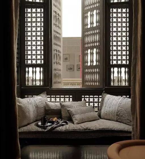 سوییت, Riad Dar 73