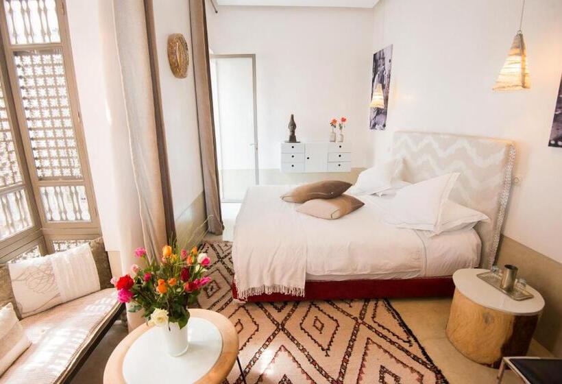 سوییت, Riad Dar 73