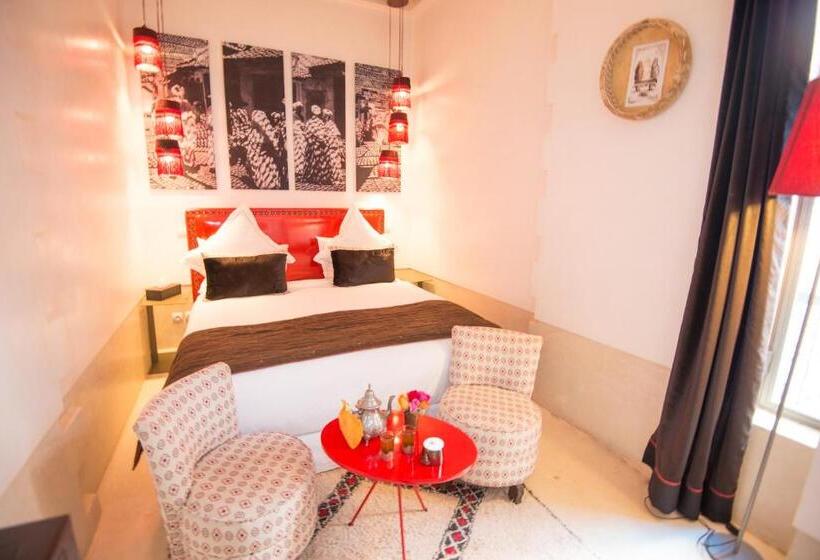 سوییت جونیور, Riad Dar 73