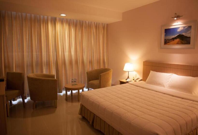 اتاق سوپریور, River