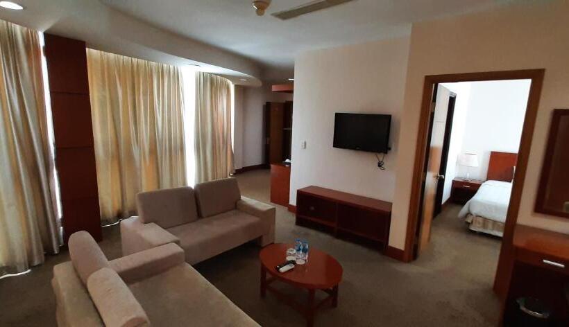 سوییت جونیور, River