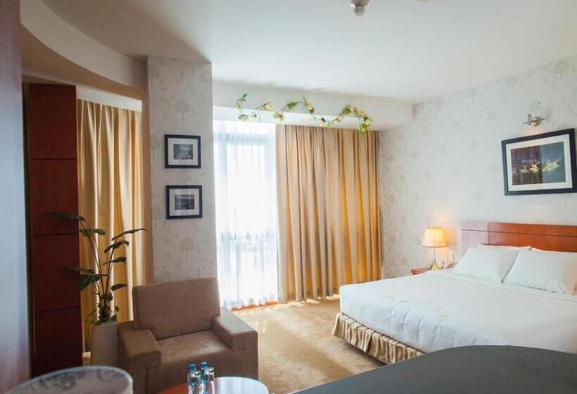 سوییت لوکس, River