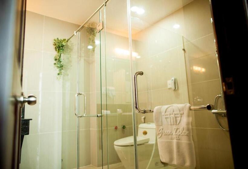 سوییت لوکس, River