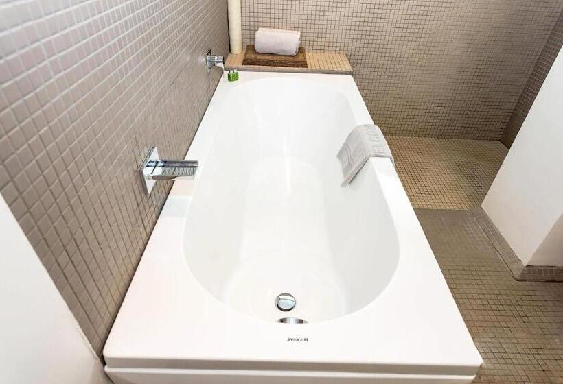 スイート, Somadevi Angkor Boutique And Resort