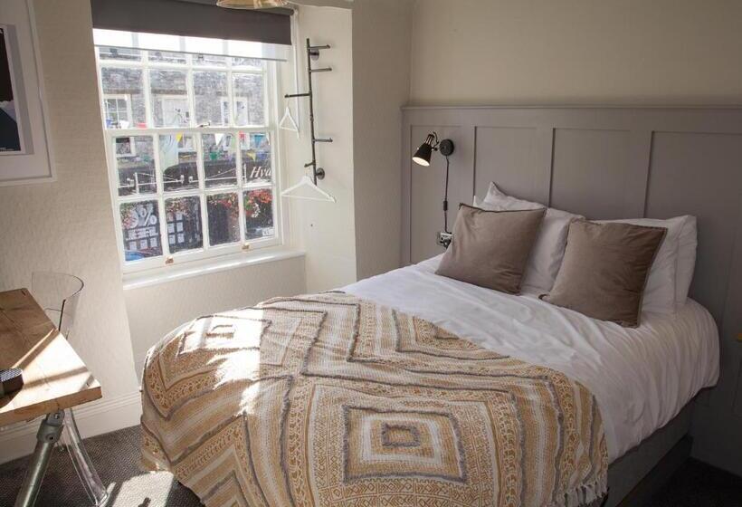 חדר סטנדרט, The Kings Arms