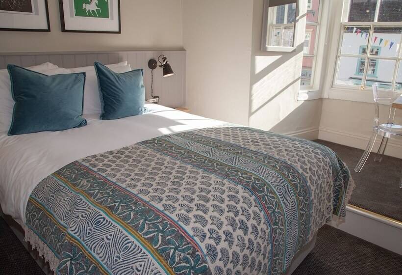 חדר סטנדרט, The Kings Arms