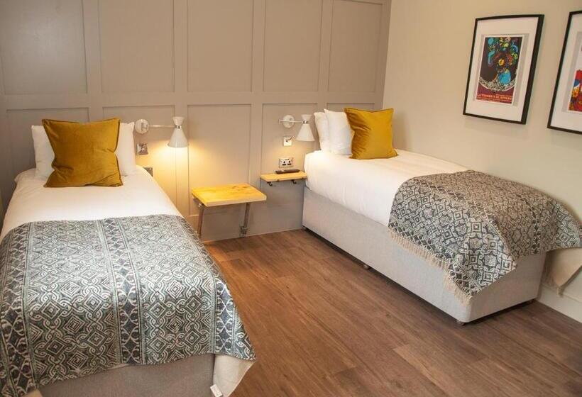 חדר סטנדרט, The Kings Arms