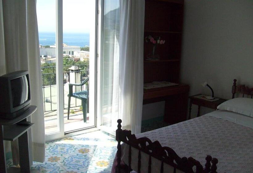 غرفة إقتصادية رباعية, B&b Luna Di Miele