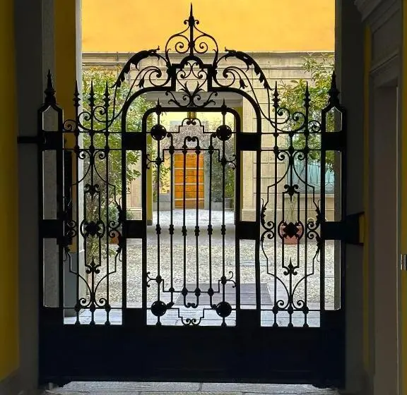اتاق سوپریور, Duomo Smart Suites