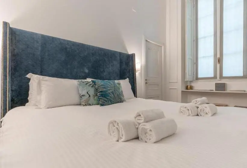 اتاق لوکس چهار تخته, Duomo Smart Suites