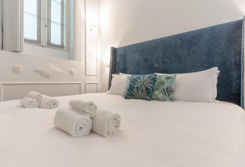 اتاق لوکس چهار تخته, Duomo Smart Suites