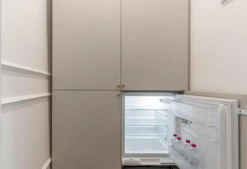 اتاق کلاسیک چهارنفره, Duomo Smart Suites