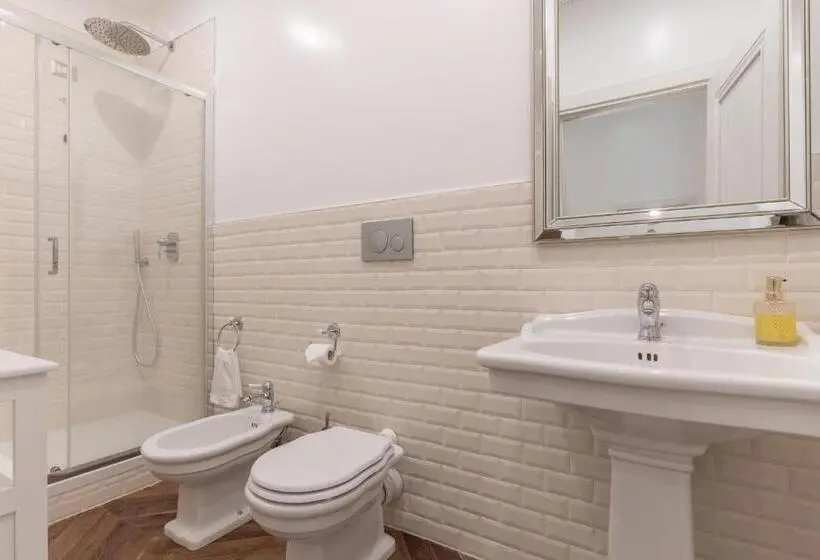 اتاق کلاسیک چهارنفره, Duomo Smart Suites