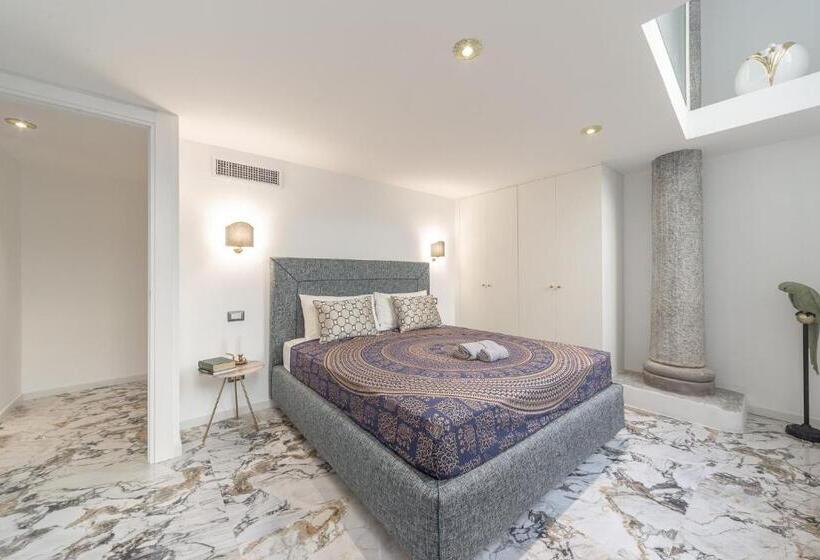 اتاق استاندارد با تخت بزرگ, Duomo Smart Suites