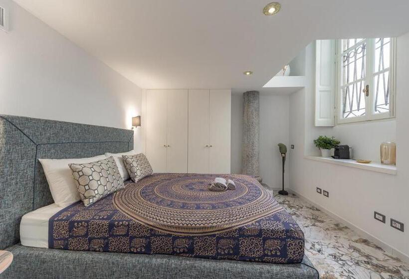 اتاق استاندارد با تخت بزرگ, Duomo Smart Suites