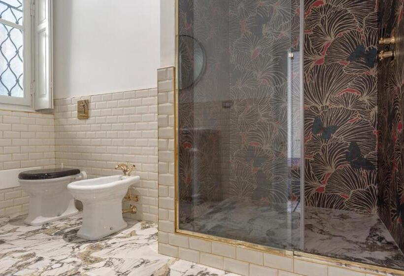 اتاق استاندارد با تخت بزرگ, Duomo Smart Suites