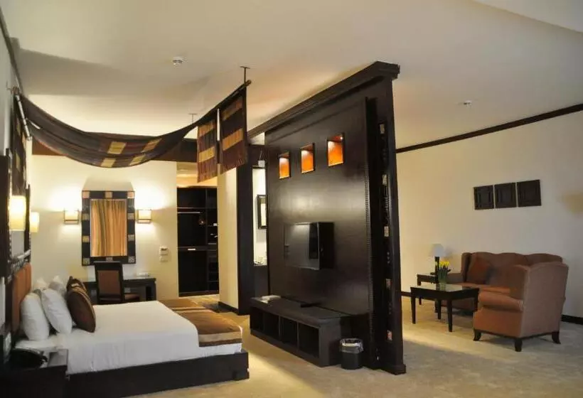 سوییت, Africana Hotel & Spa