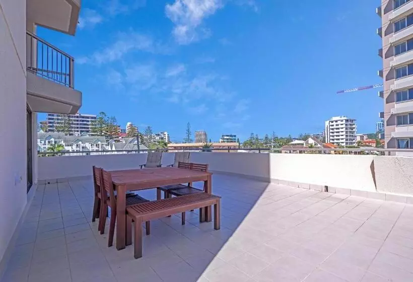 آپارتمان لوکس 2 خوابه, Columbia Beachfront Apartments On Rainbow Bay