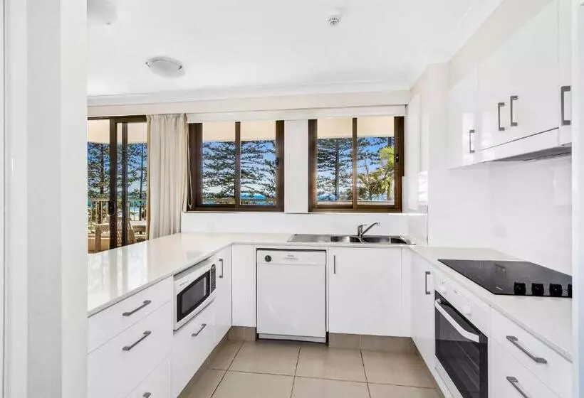 آپارتمان لوکس 2 خوابه, Columbia Beachfront Apartments On Rainbow Bay