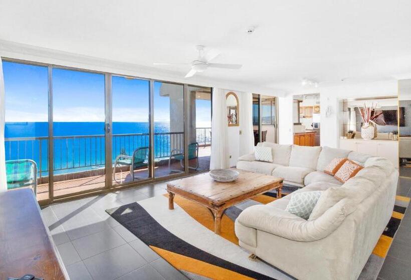 Апартаменты Deluxe 3 Спальни, Columbia Beachfront Apartments On Rainbow Bay
