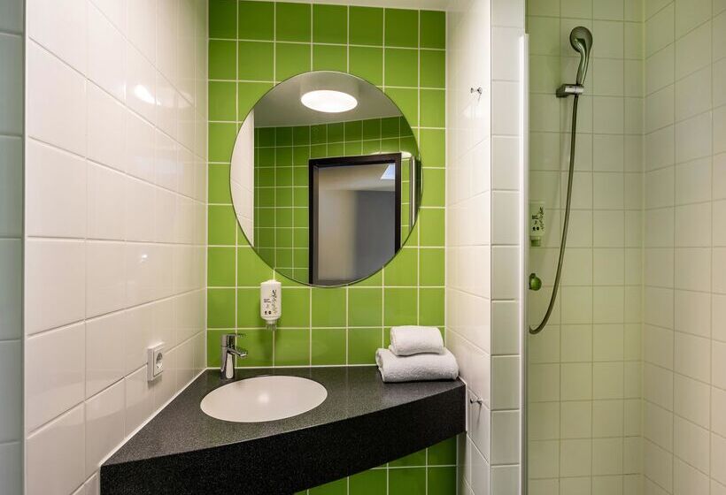 اتاق استاندارد, B&b Hotel Freiburg Süd