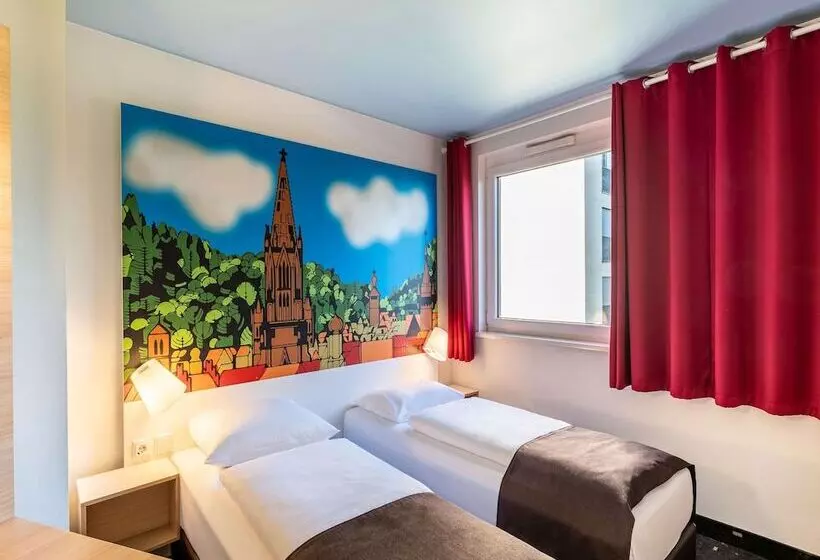 スタンダードトリプルルーム, B&b Hotel Freiburg Süd