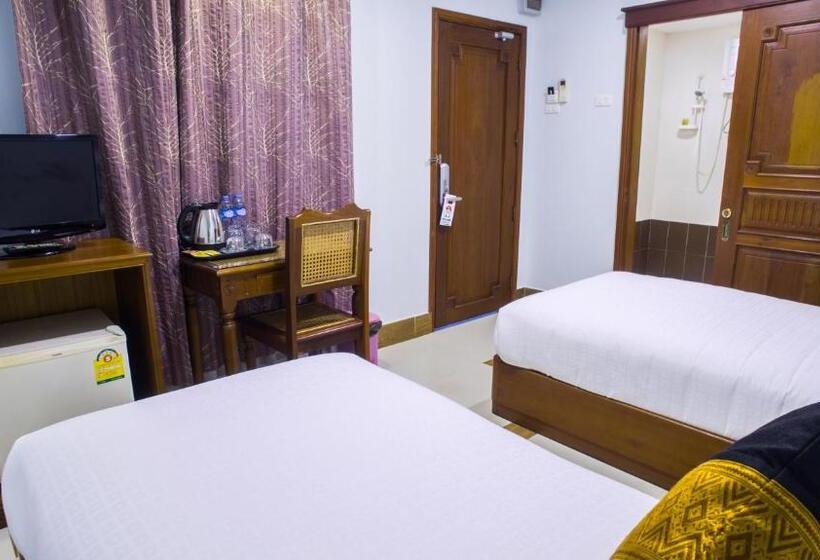 标准间, Family Boutique