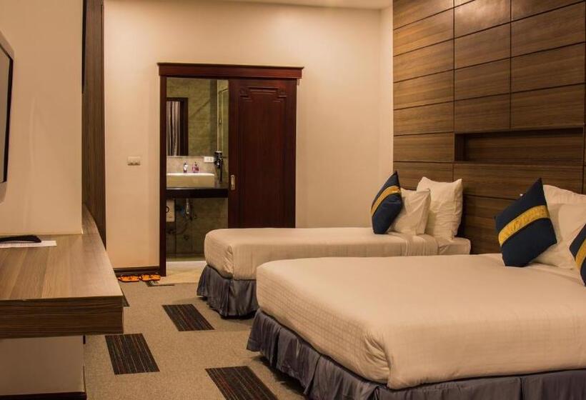 家庭间, Family Boutique