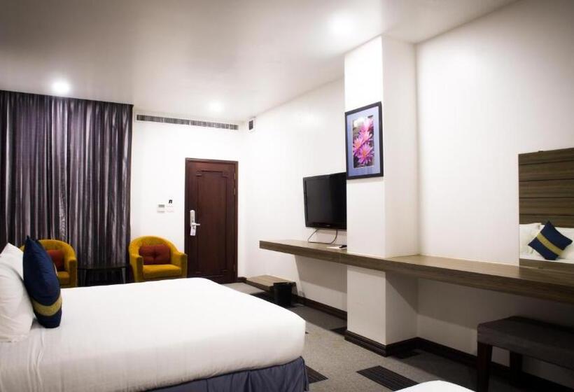 家庭间, Family Boutique