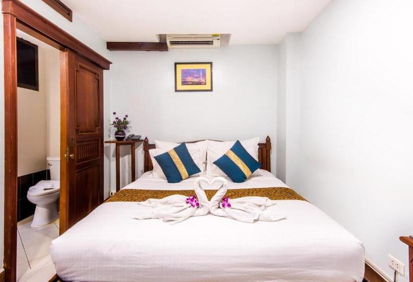 标准间, Family Boutique