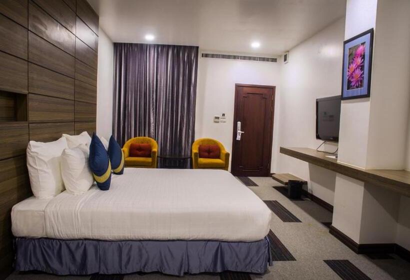 주니어 스위트, Family Boutique