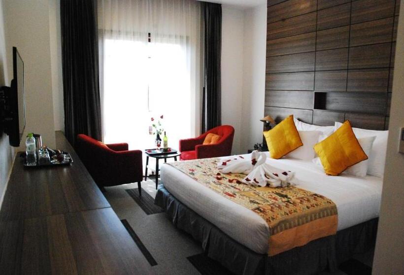 주니어 스위트, Family Boutique