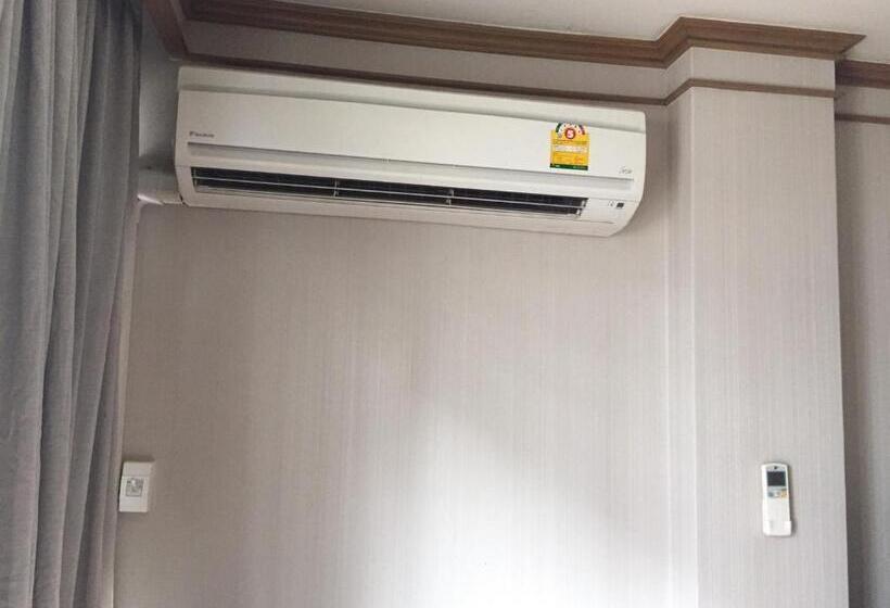 Standard-huone, Jp Inn Pattaya