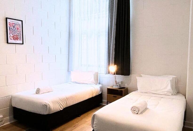 חדר סטנדרט, The Village North Melbourne