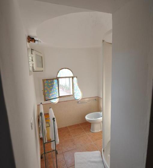 غرفة قياسية ثلاثية مطلة علي الحديقة, Villa Eva