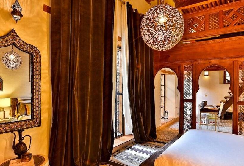 سوییت, Karawan Riad