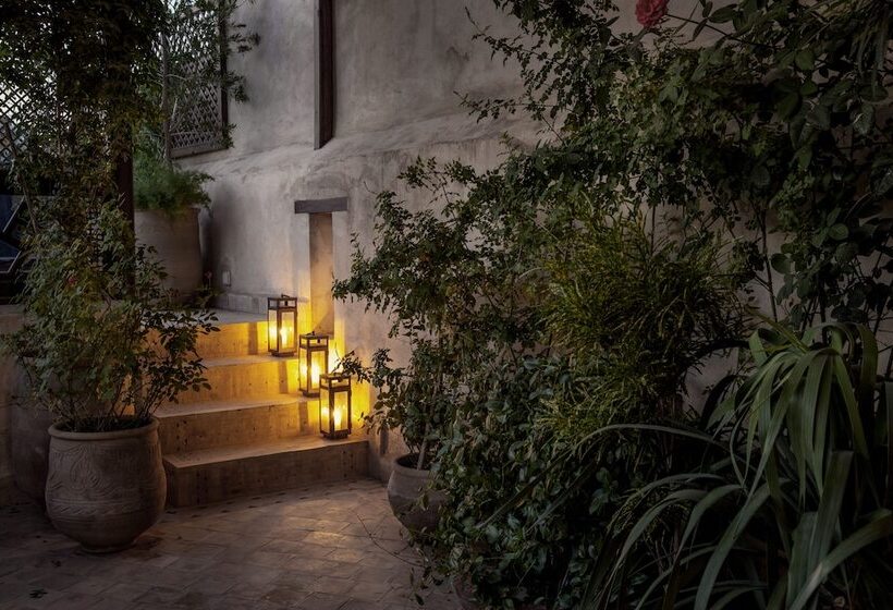 带城市景观的套间, Karawan Riad