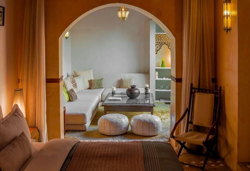 高级套房, Karawan Riad