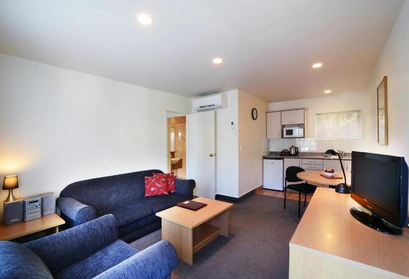자쿠지 스위트, Siena Motor Lodge
