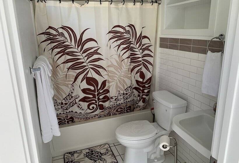 スタンダードルーム, Big Island Retreat