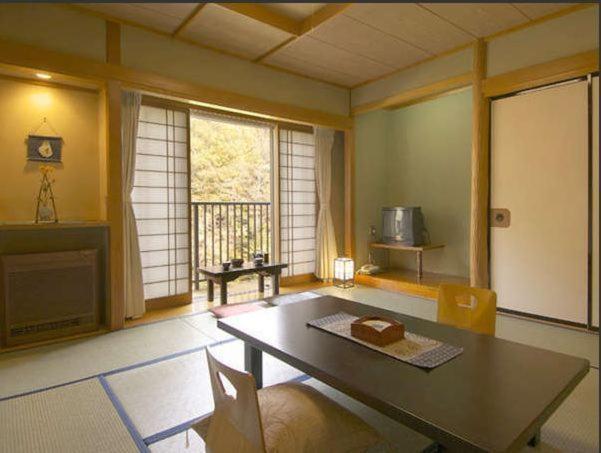 اتاق استاندارد, Shiobara Onsen Ryokan Kamiaizuya
