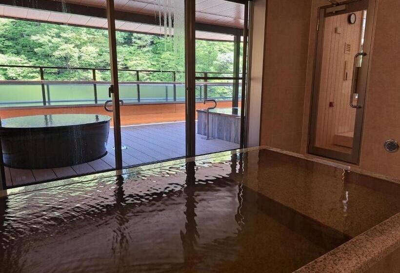 سوییت, Shiobara Onsen Ryokan Kamiaizuya