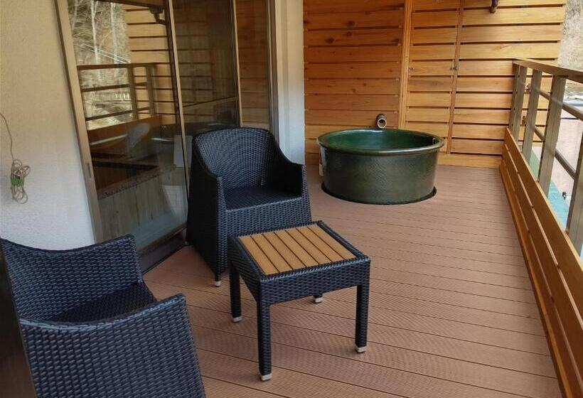 غرفة ديلوكس مطلة على النهر, Shiobara Onsen Ryokan Kamiaizuya