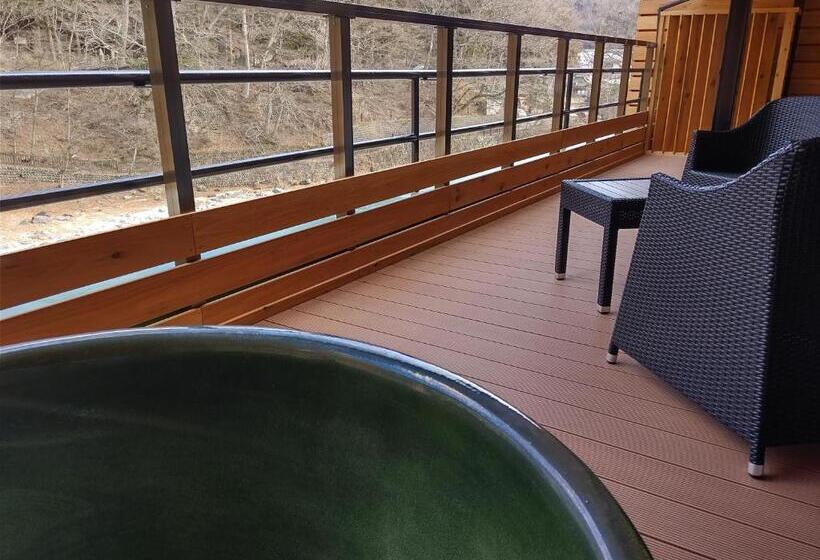 غرفة ديلوكس مطلة على النهر, Shiobara Onsen Ryokan Kamiaizuya