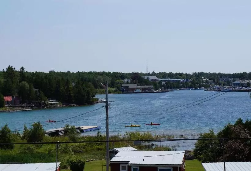スタンダードルーム, Tobermory Inn & Suites