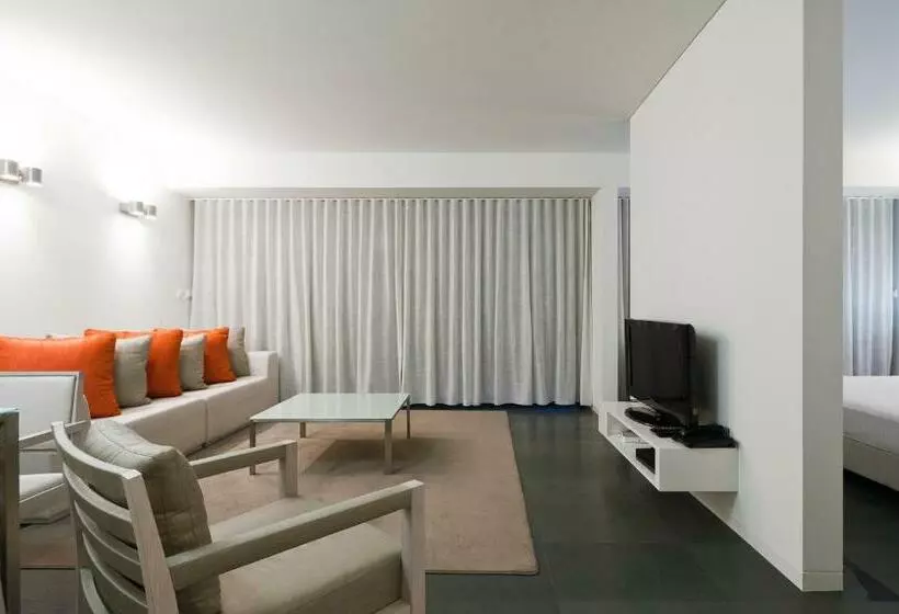 スタンダードスタジオ, Troia Residence By The Editory  Apartamentos Acala