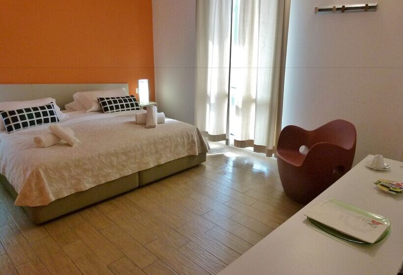 اتاق لوکس, Vele Storiche Pisane